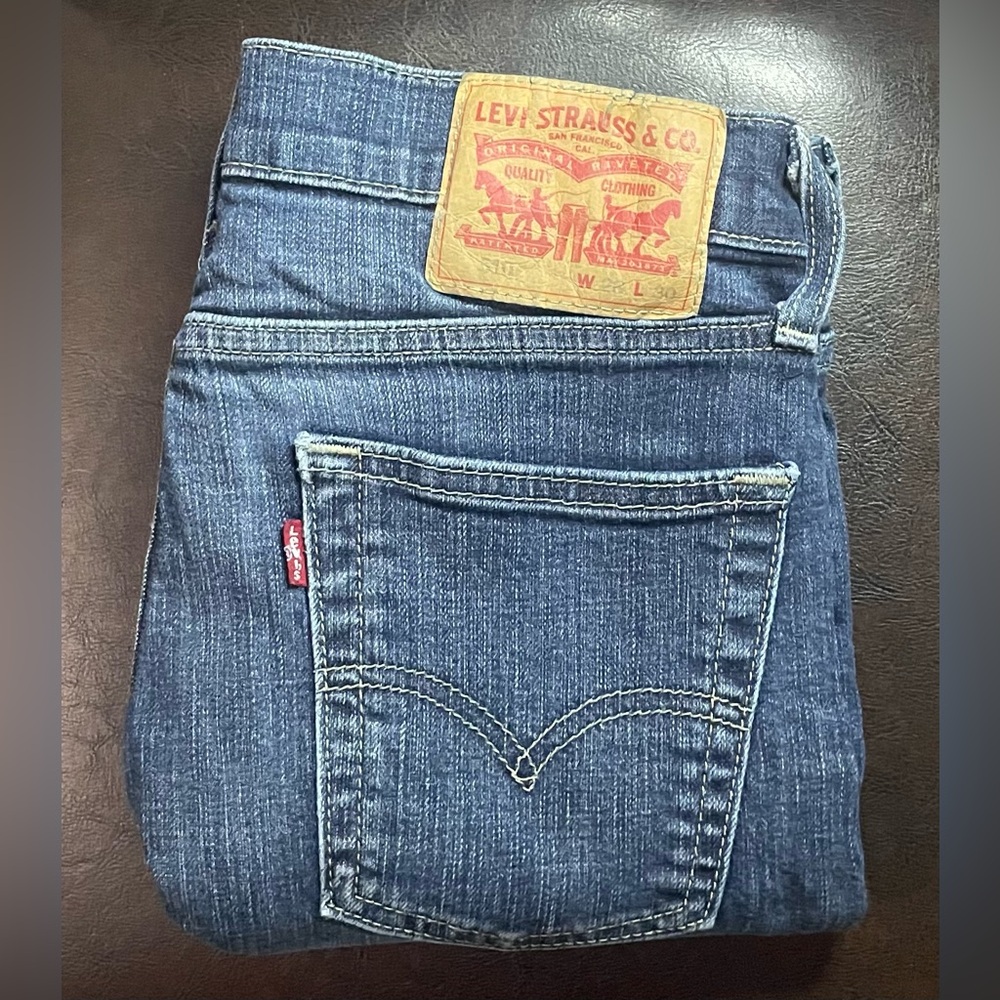 Levi's Denim Jeans - Picture 3 of 4